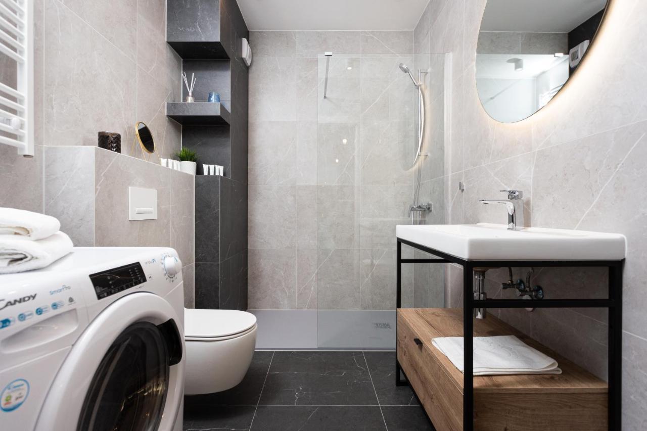 Of The Kings - Indigo Apartamento